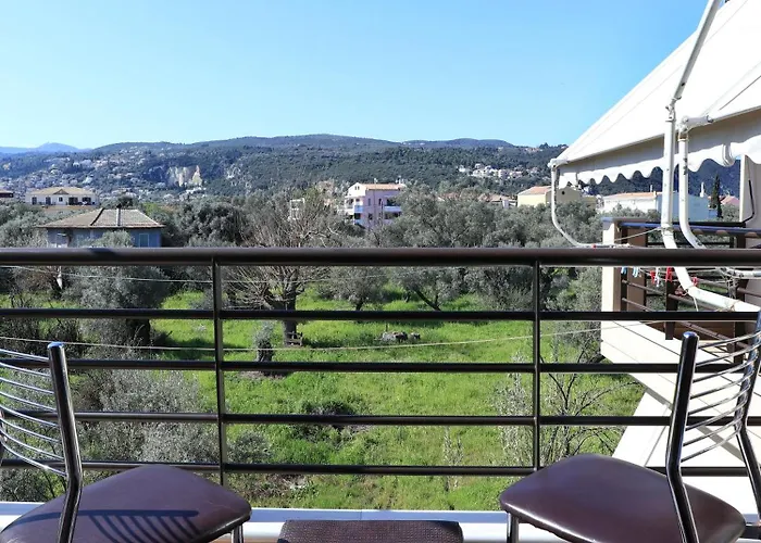Apartament Frezia Apartment 3 *