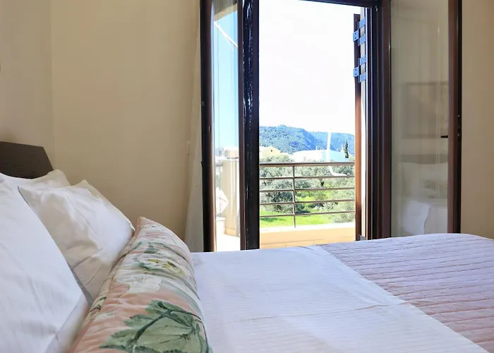 Frezia Apartment 3